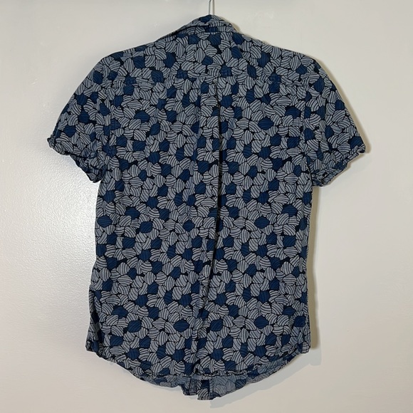 Original Penguin Short Sleeve Floral Button-Up Shirt – Blue Pattern – Men’s S - Picture 4 of 4